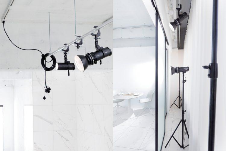 窓裏や天井バトンに照明設置が可能