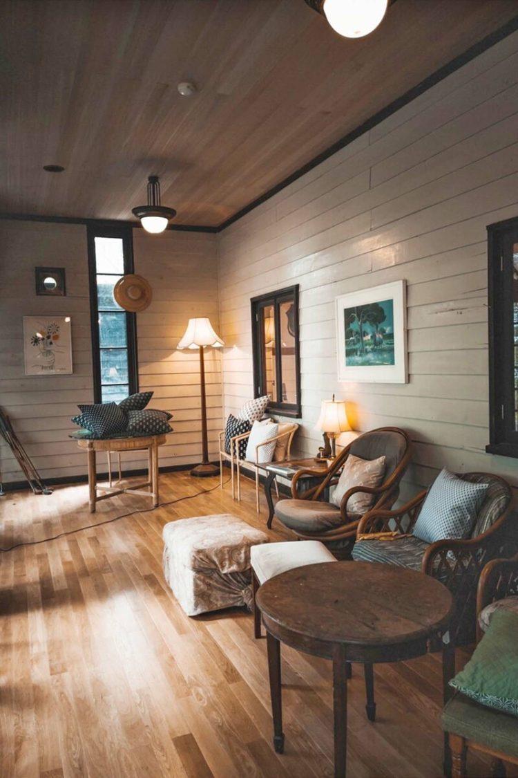 ラウンジ横のサンルーム