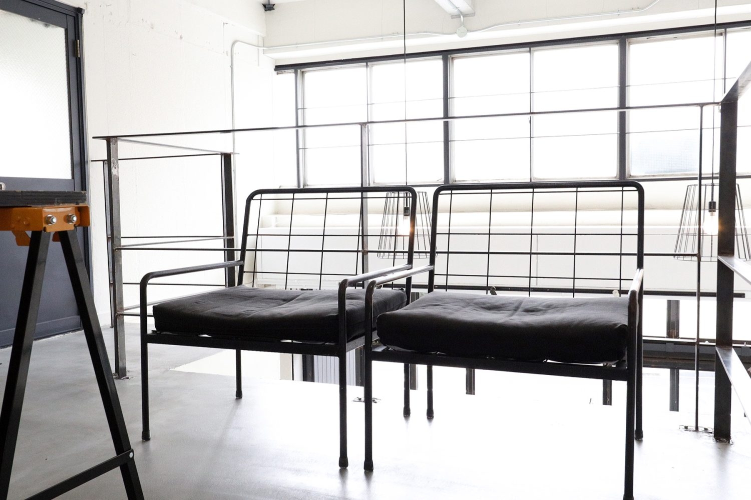 2F アイアンのチェア