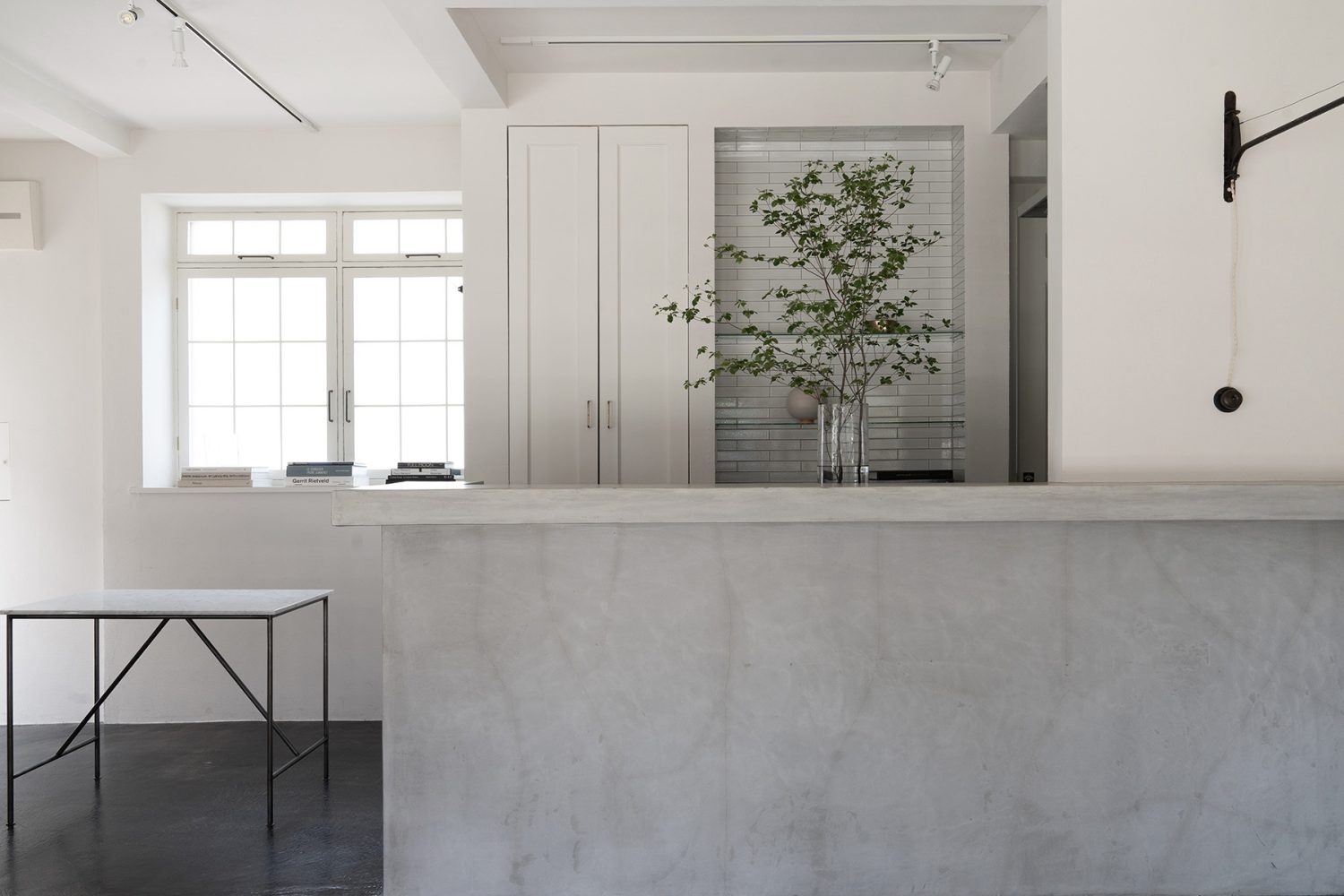 モルタルのカウンター