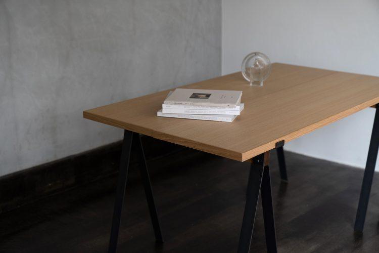 シンプルなテーブル