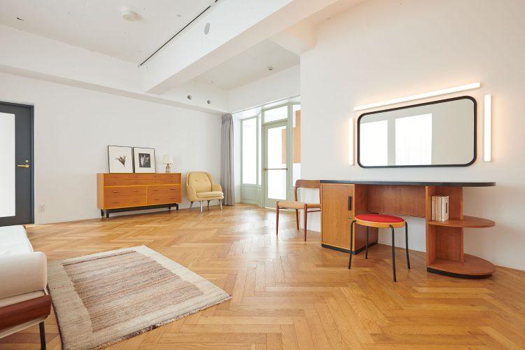 ヘリンボーン張りの床