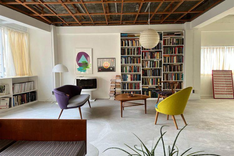 シートを張り替えたアンティーク北欧家具