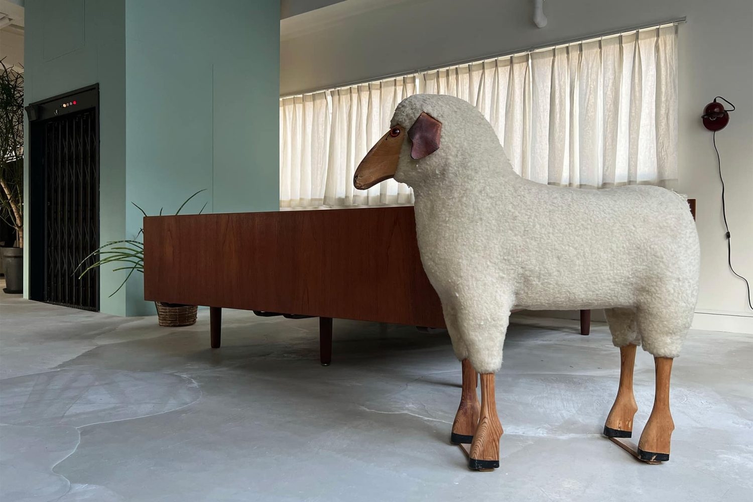 1950年代のドイツ製の羊の置物