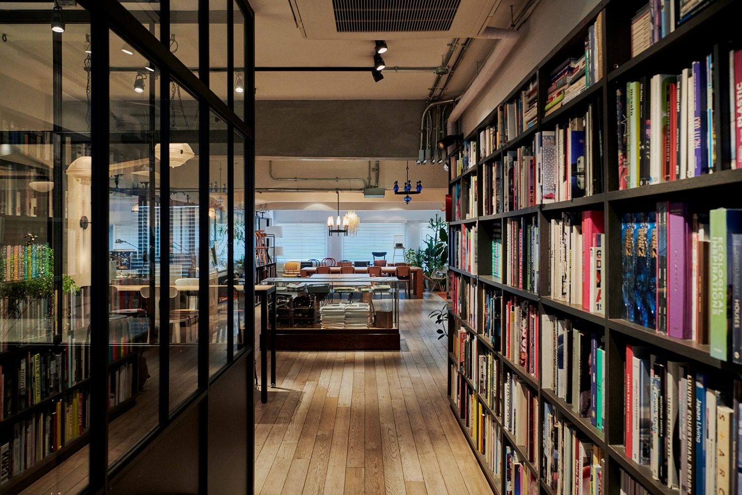 豊富な書籍のご用意