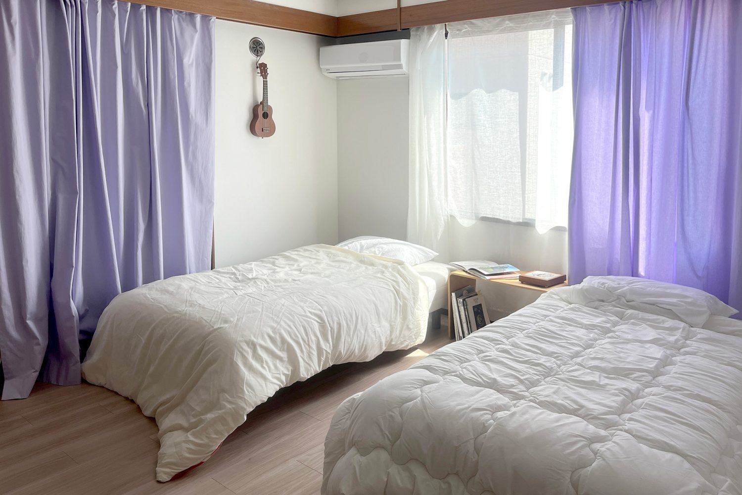 シングルに分かれるベッド