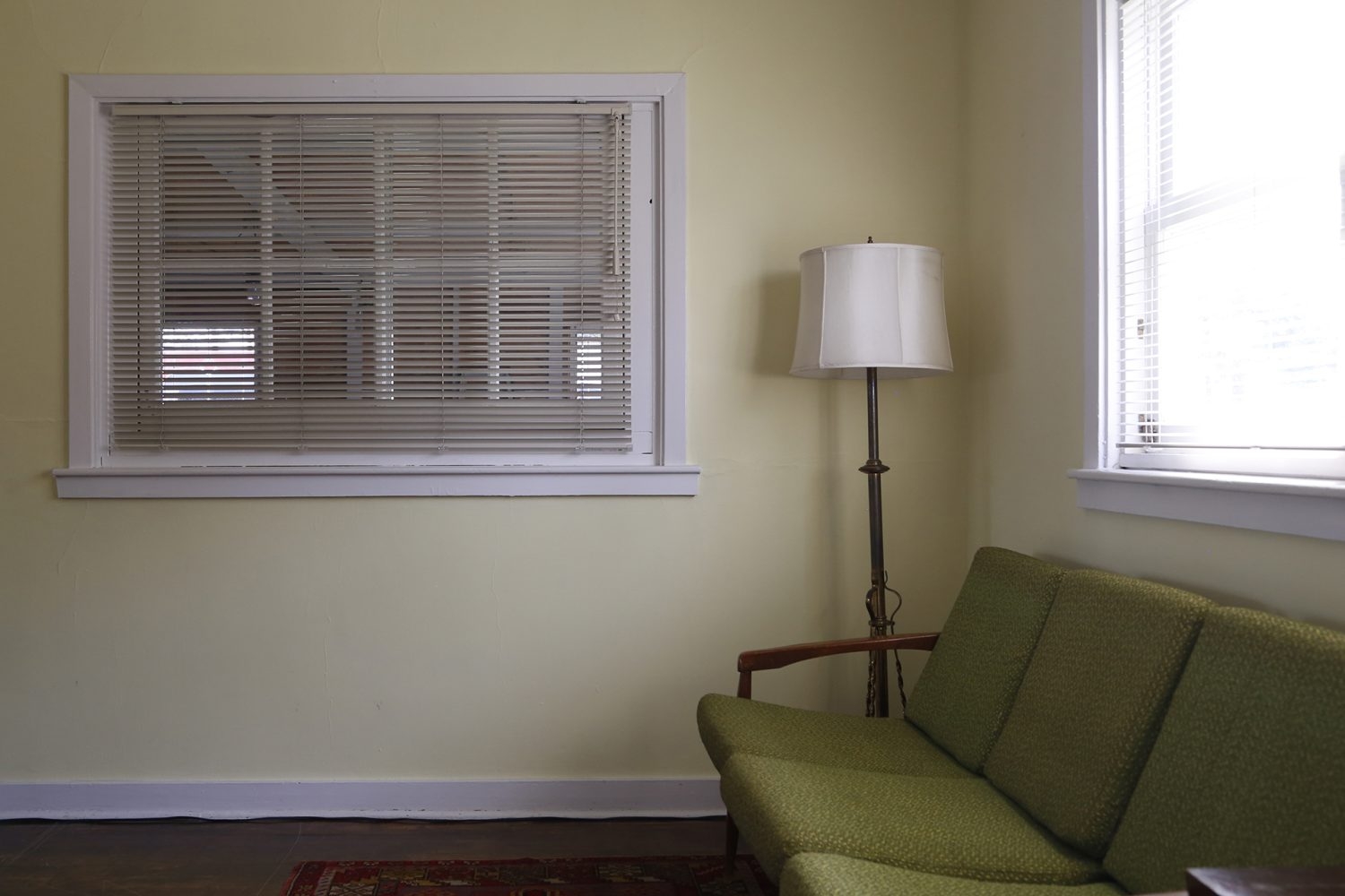 ブラインド フロアランプ メイクルームとしても