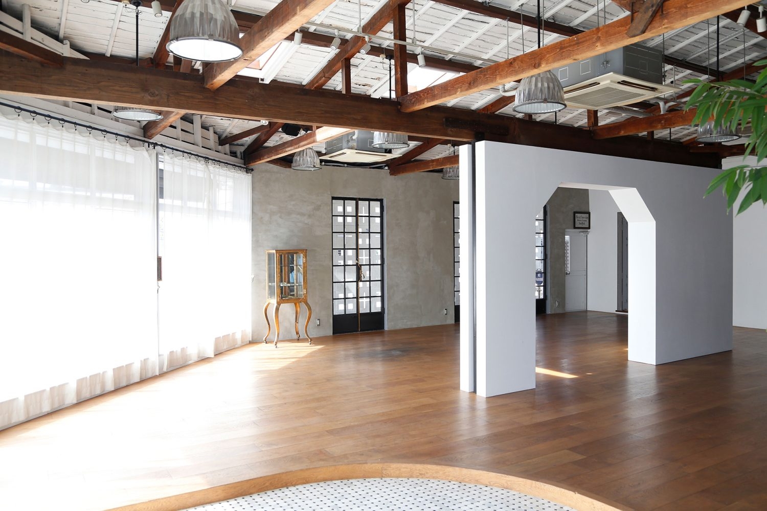 エントランス メインフロア