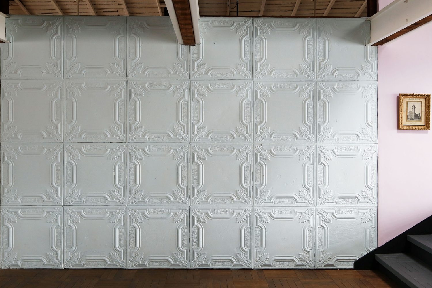 ペールブルーのティンウォール