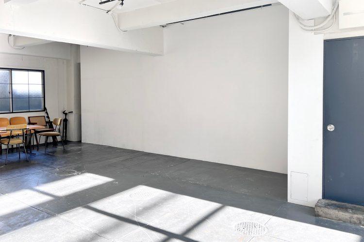 1F 横幅6mの白壁を追加