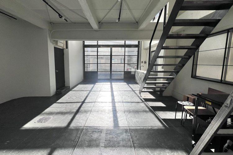 1F 北側から南側