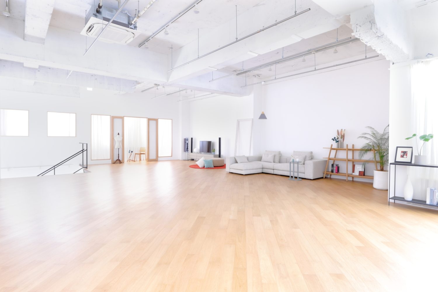 明るい日差しのメゾネット仕様の癒し空間