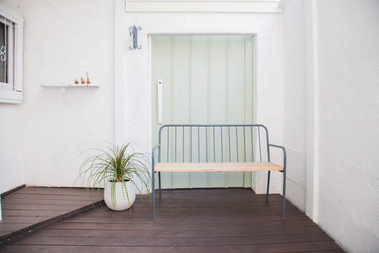 屋上エリア / 離れのアトリエにはウッドデッキ