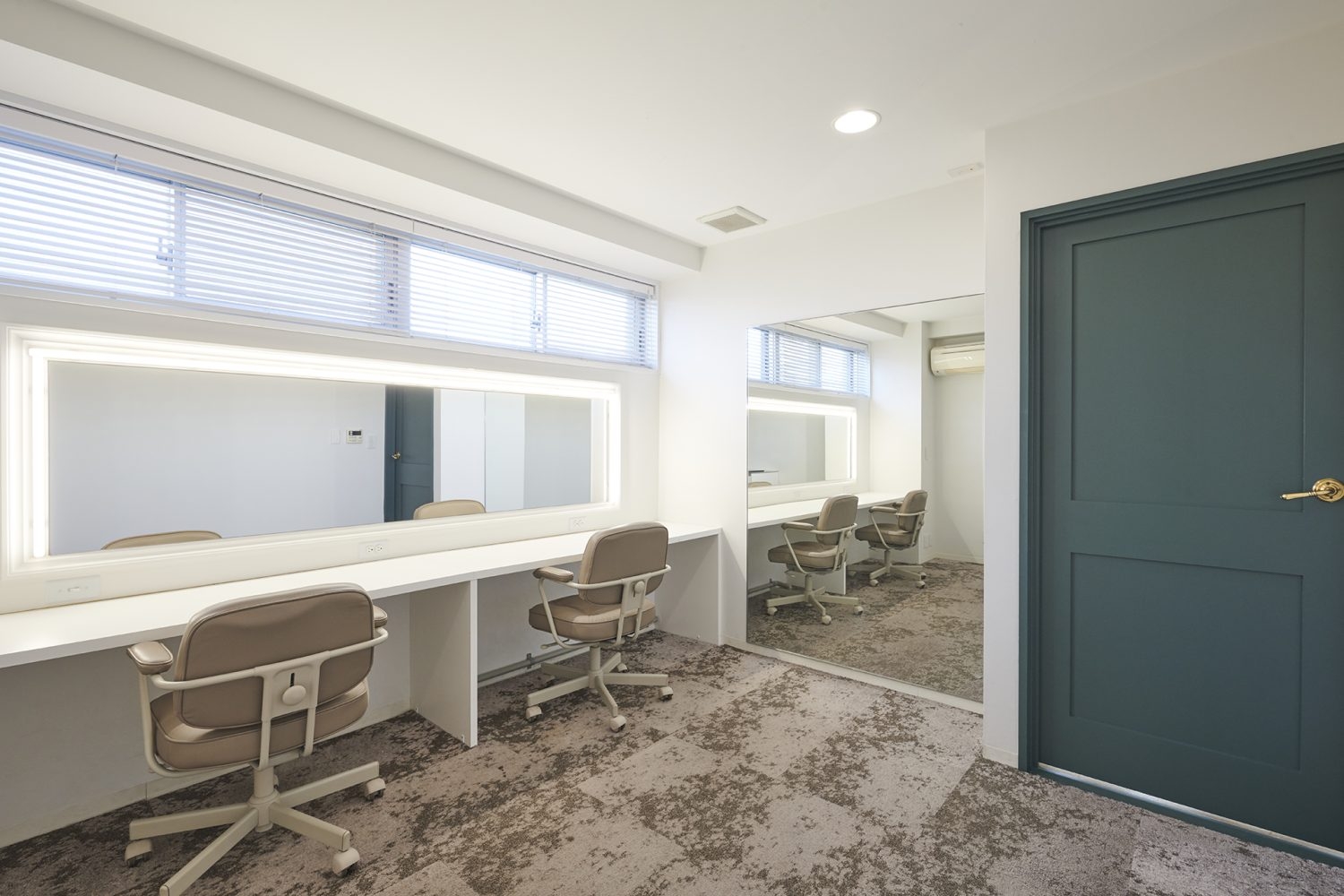 広いメイクルーム