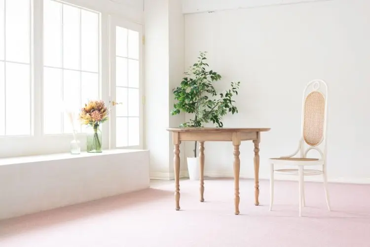 大きいピンクのカーペット