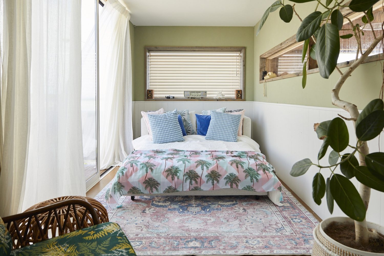 WAREHOUSE / ベッドルーム