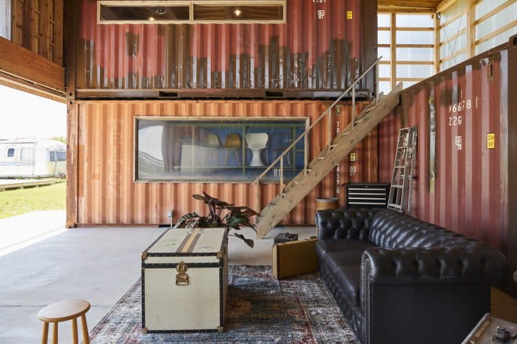 WAREHOUSE