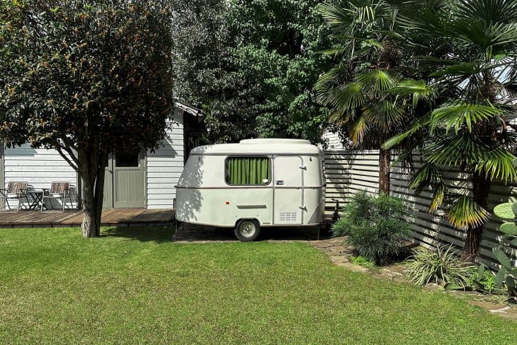 1974年式のHYMER ERIBAPUCK(移動可能)