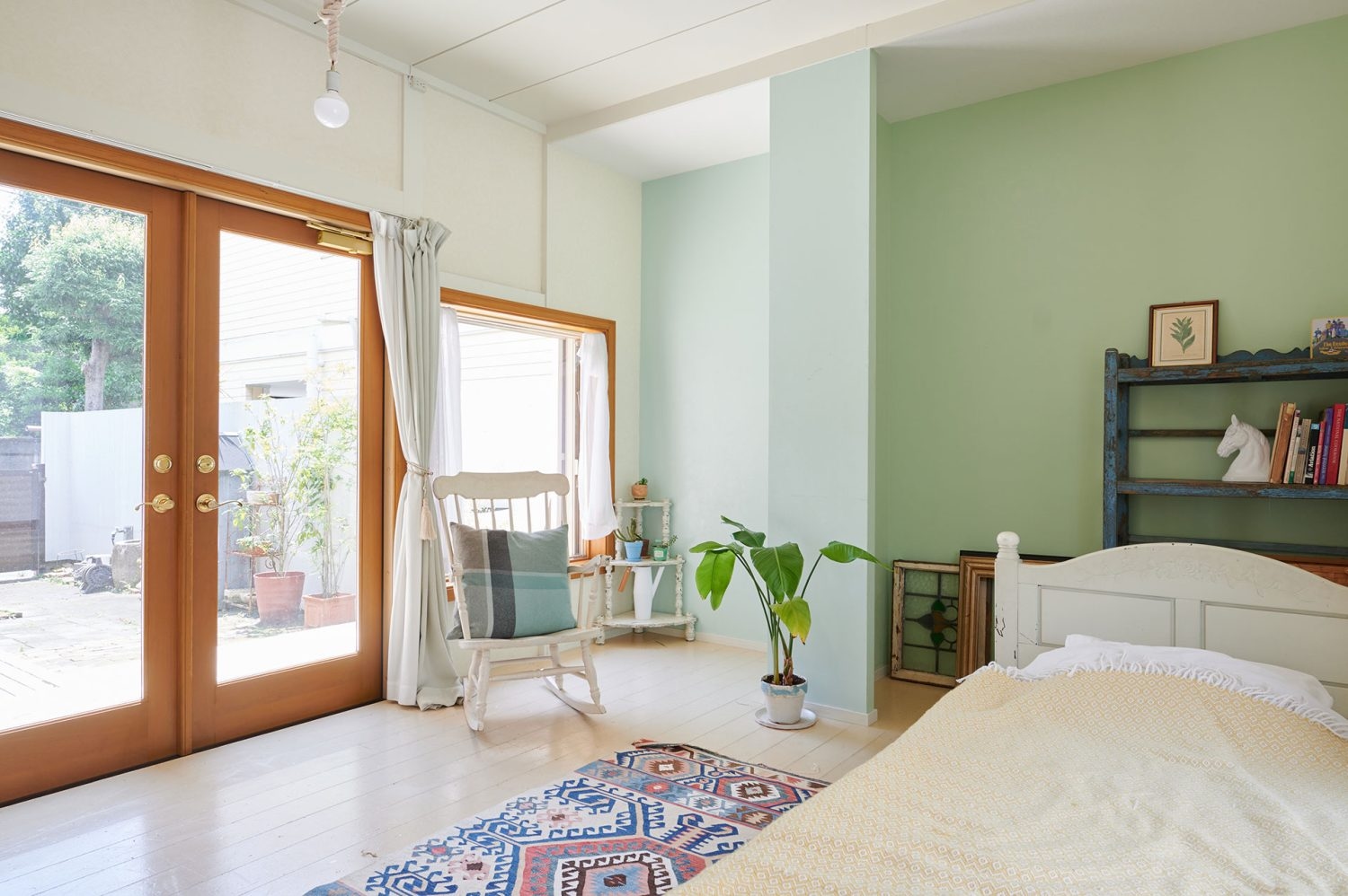 1F:BED ROOM