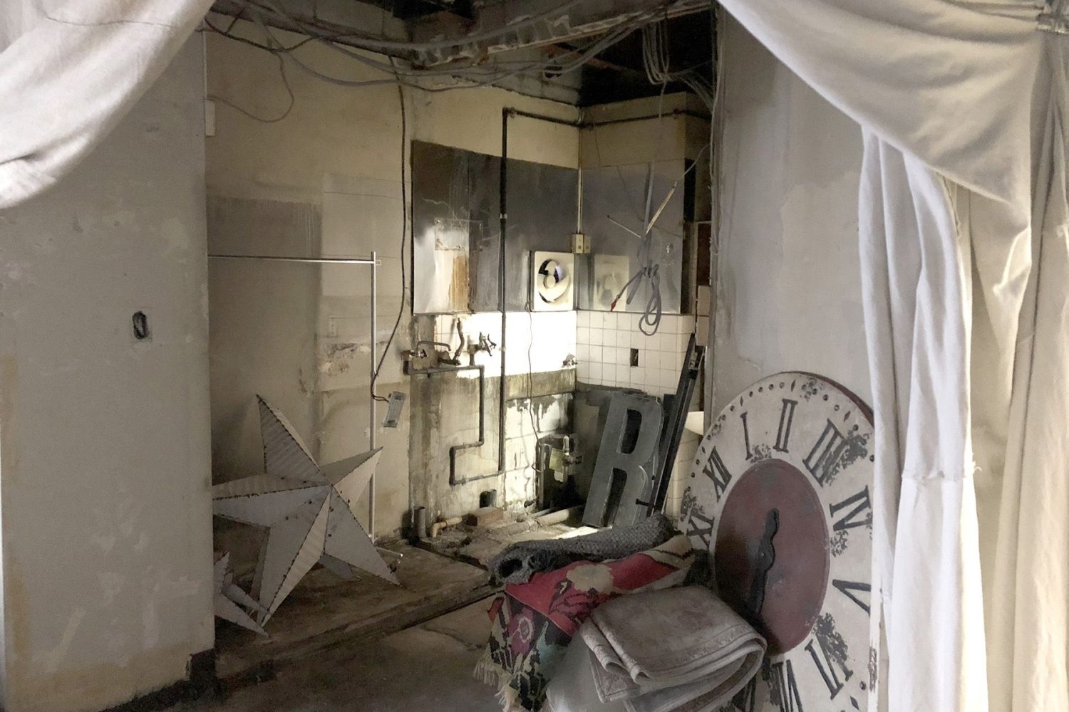 キッチンのあった倉庫