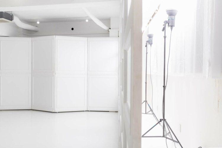 天候に左右されない窓裏方ライト