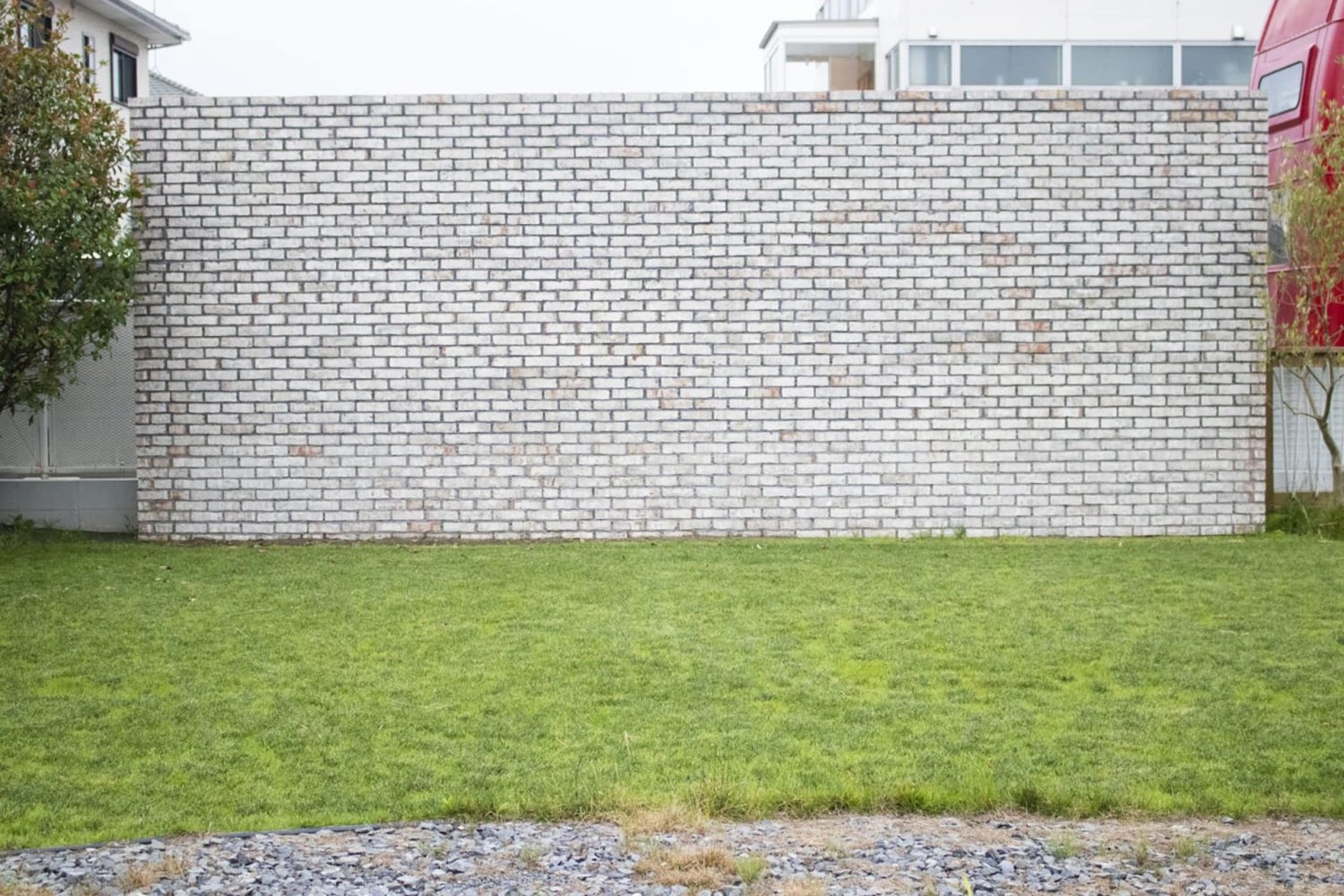 煉瓦壁:高さ3m幅7m