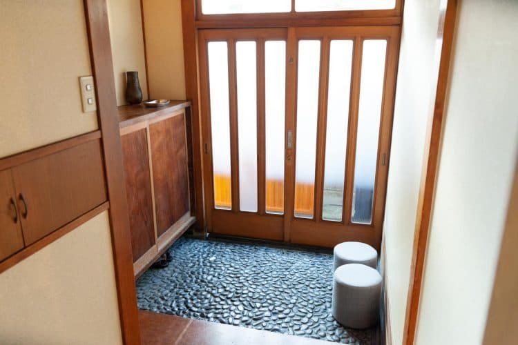1F 玄関