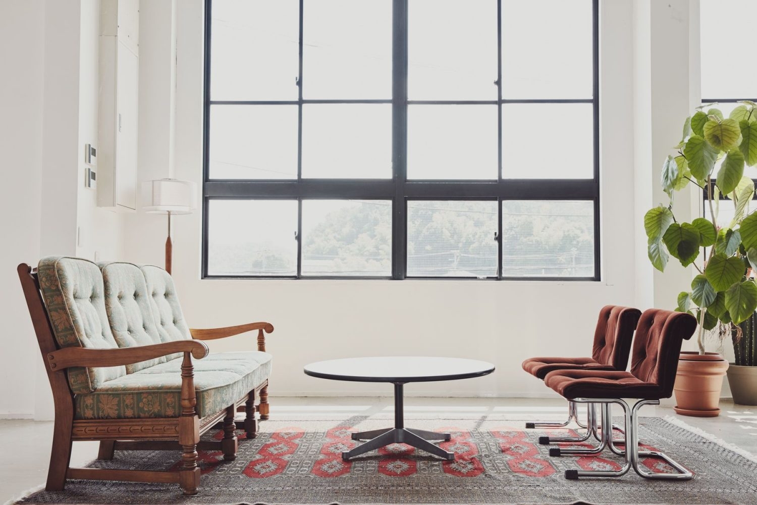 2F アイアン黒窓