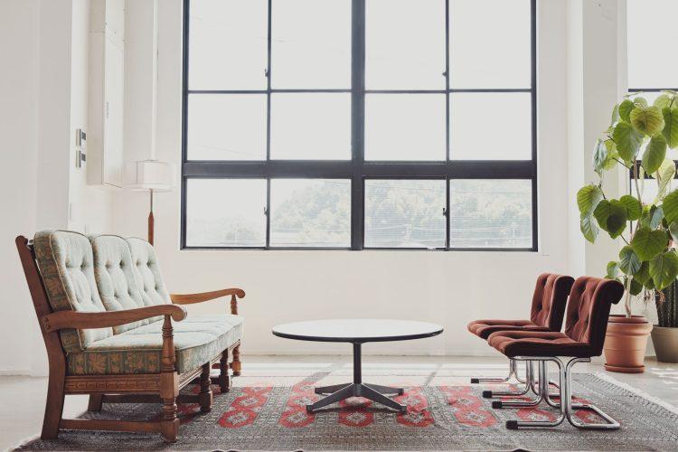 2F アイアン黒窓