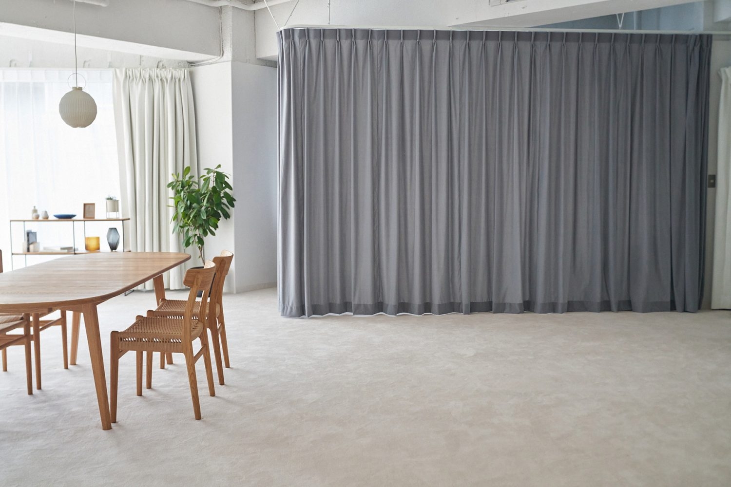 グレーベルベットカーテン