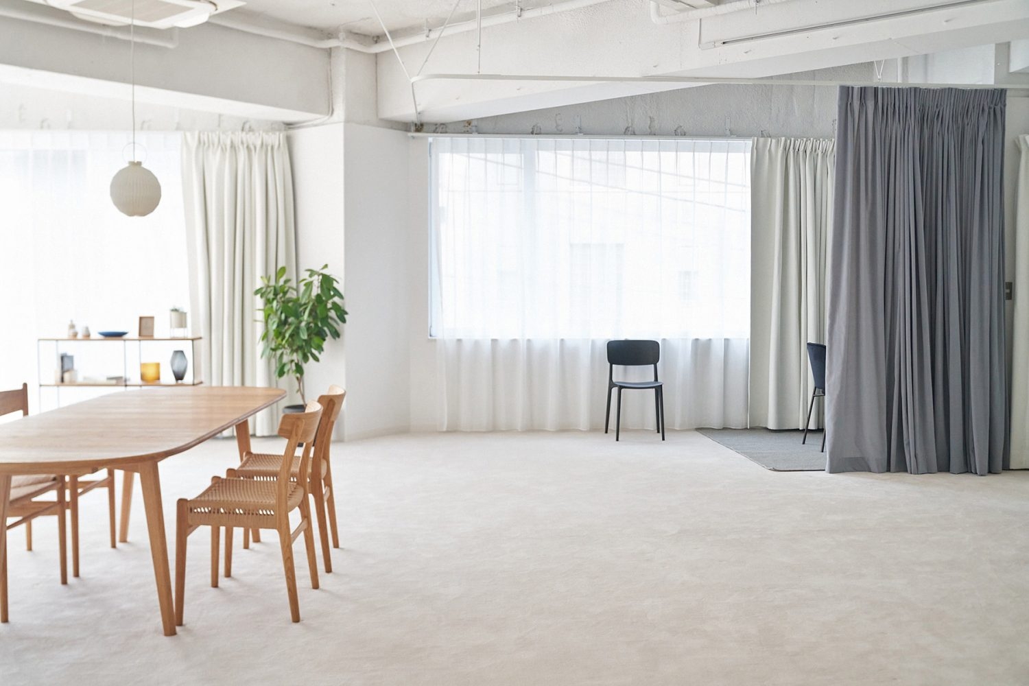 上質な白い絨毯