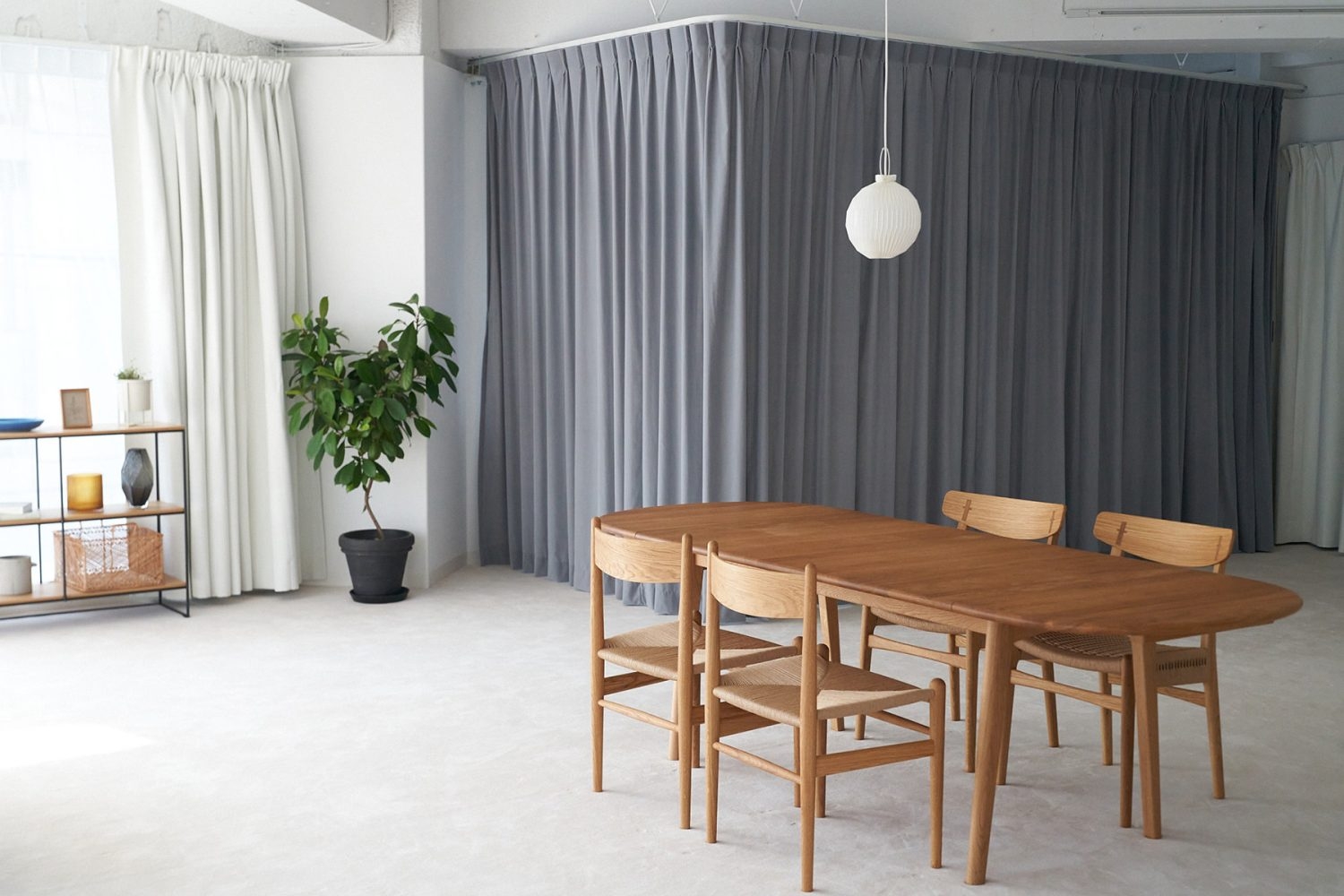 メイクスペース仕切りカーテン