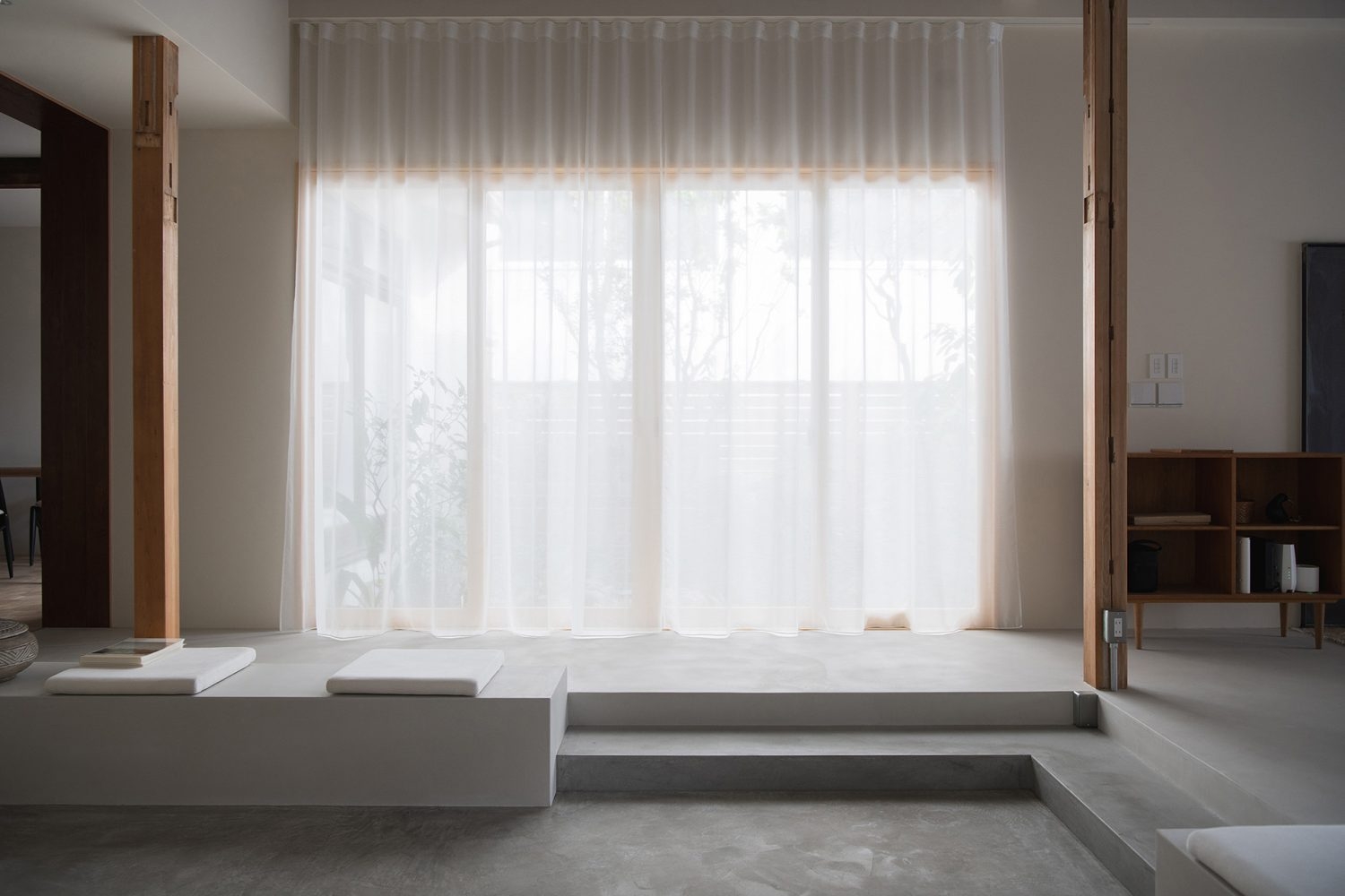 小さがりから見た大窓