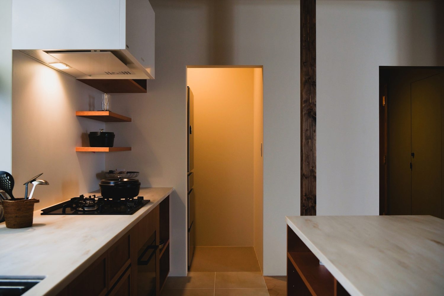 オーブン / コンロ / 冷蔵庫