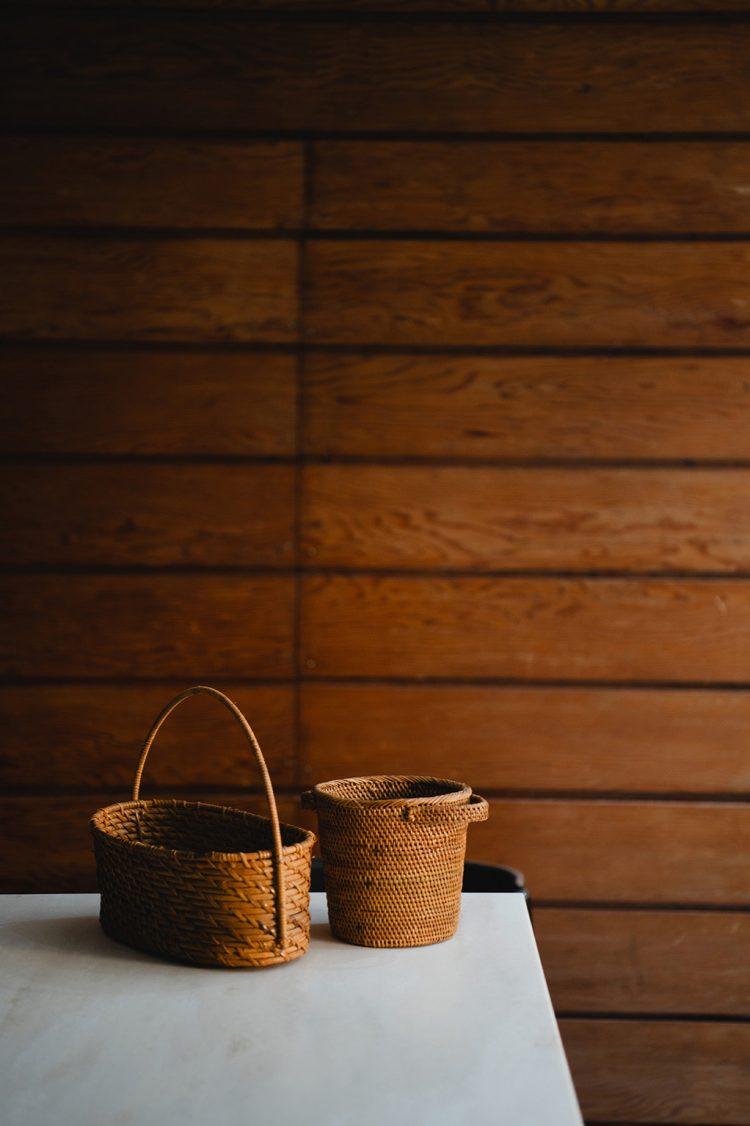 カウンター上の調色可能なライト使用