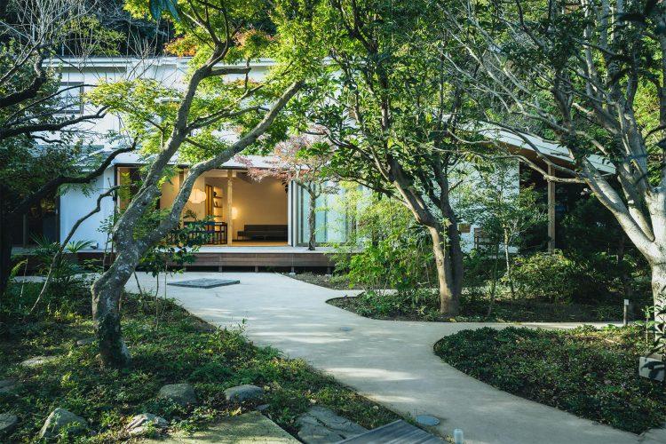 11月14:00頃の外観写真