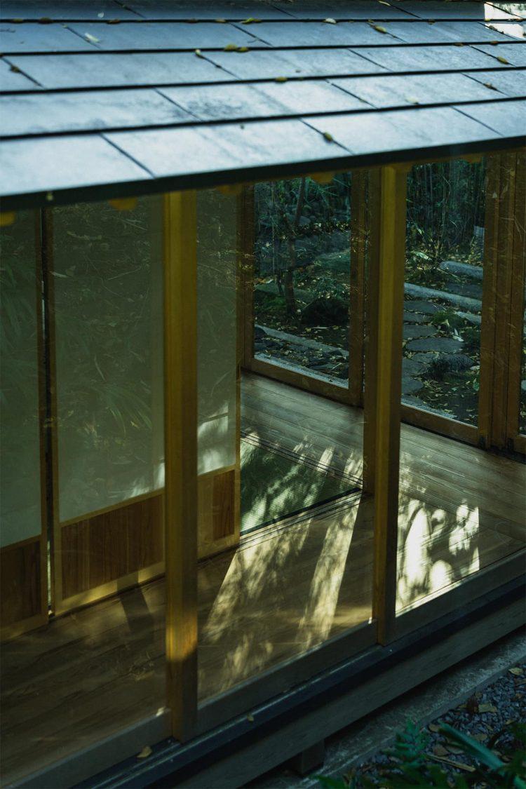 数寄屋北側から