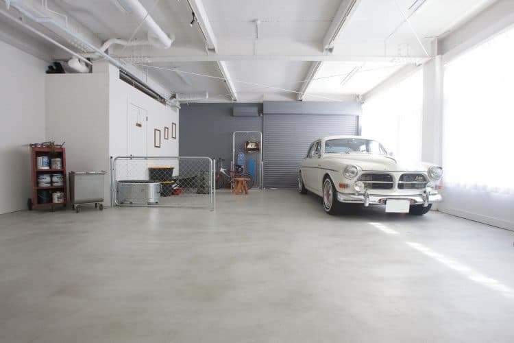 オプション:1965 VOLVO 122S AMAZON / 車両乗り入れ可
