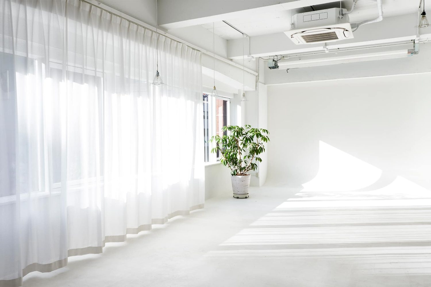 カーテンを閉めた状態