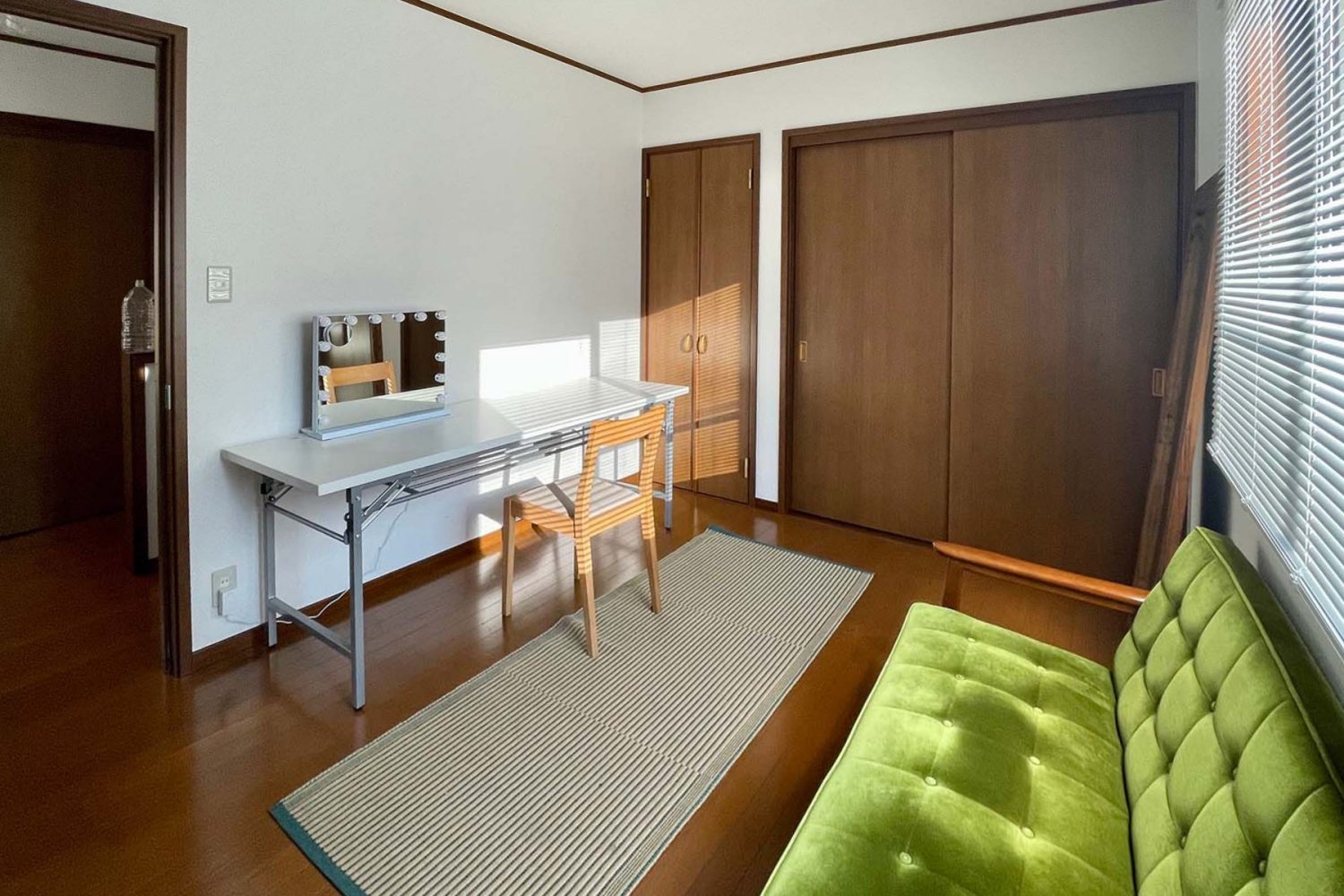 2F メイクルーム・控室