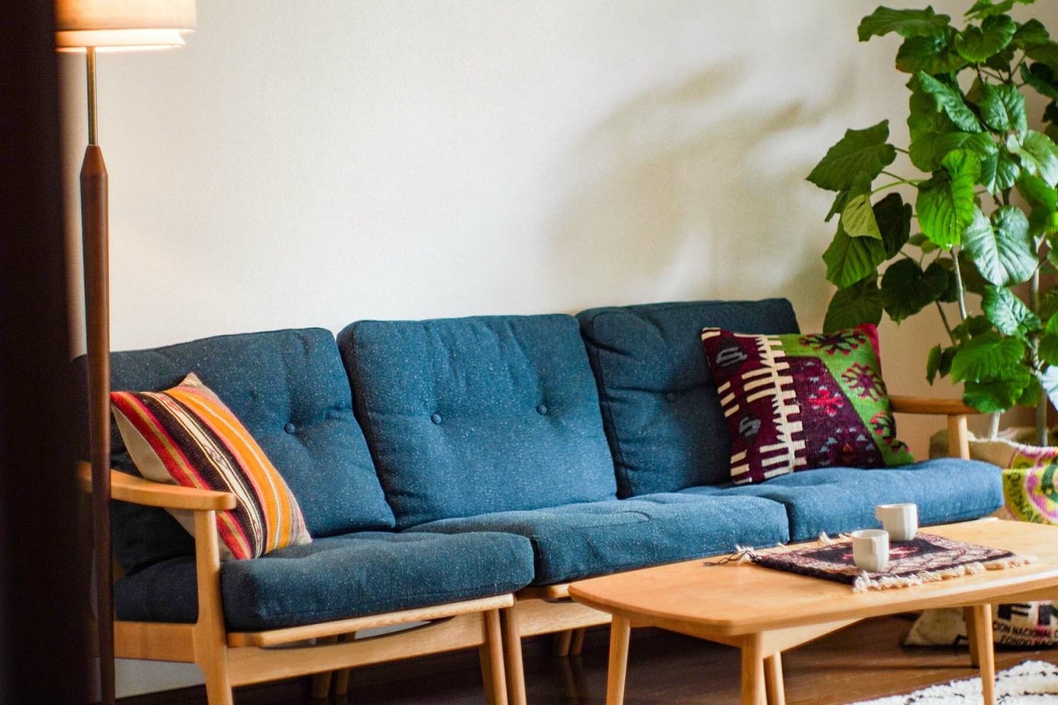 1F リビング 3人掛けソファ