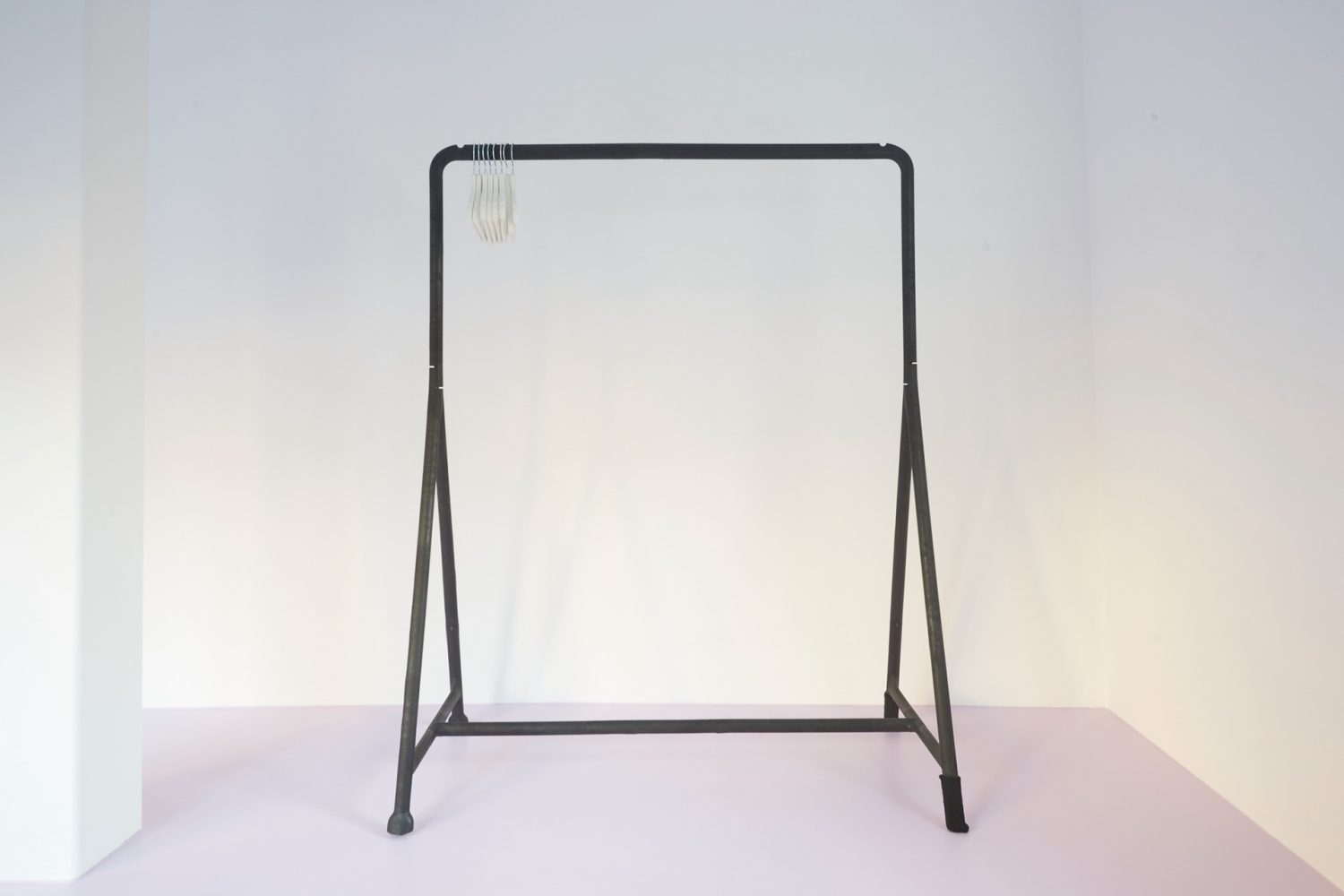 ハンガーラック(ハンガー9個付き)