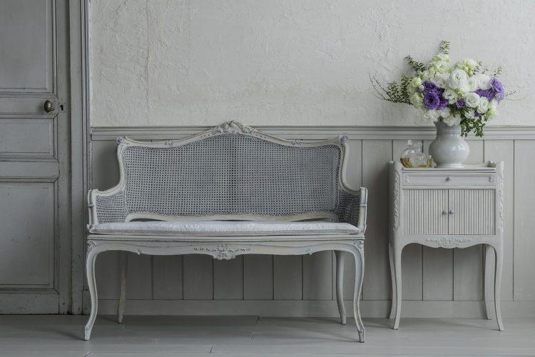 少しシャビーなインテリア壁は漆喰