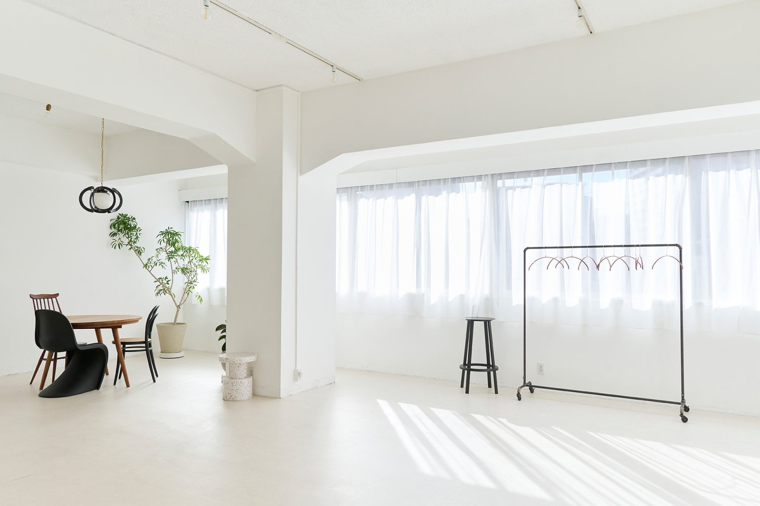 南向きの窓からの自然光