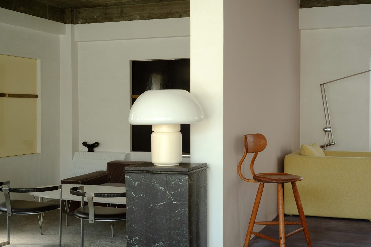 素材や色がMIXされた空間