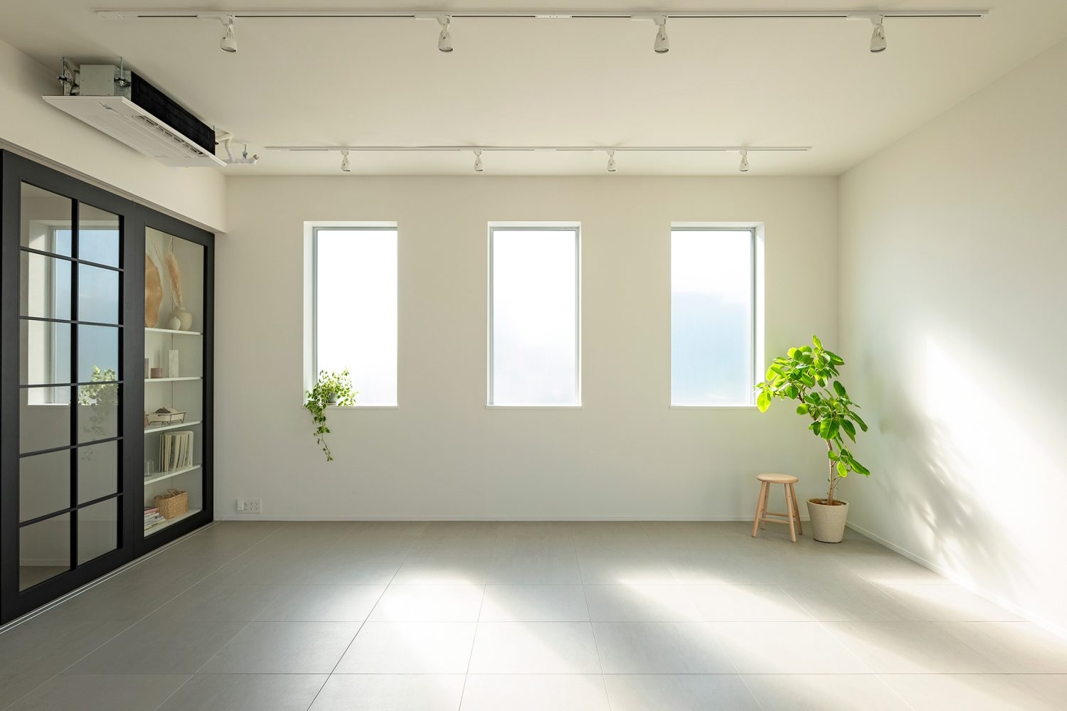 4F 窓から入る自然光