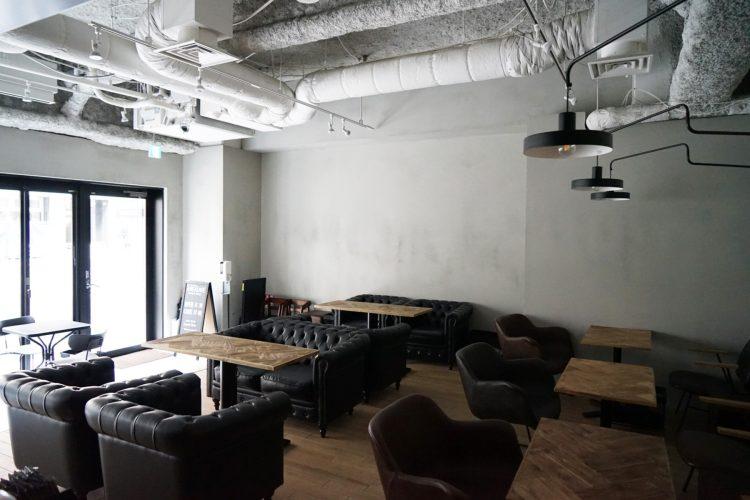 店内奥側から入口側