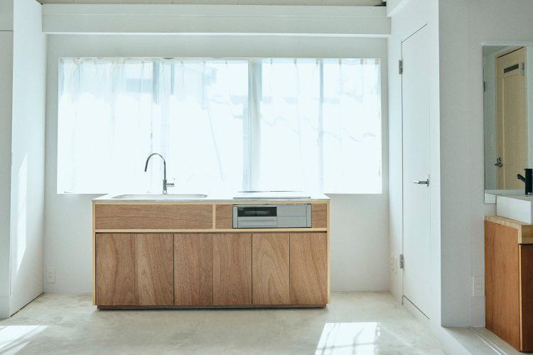 キッチンは窓付けや壁付けにも