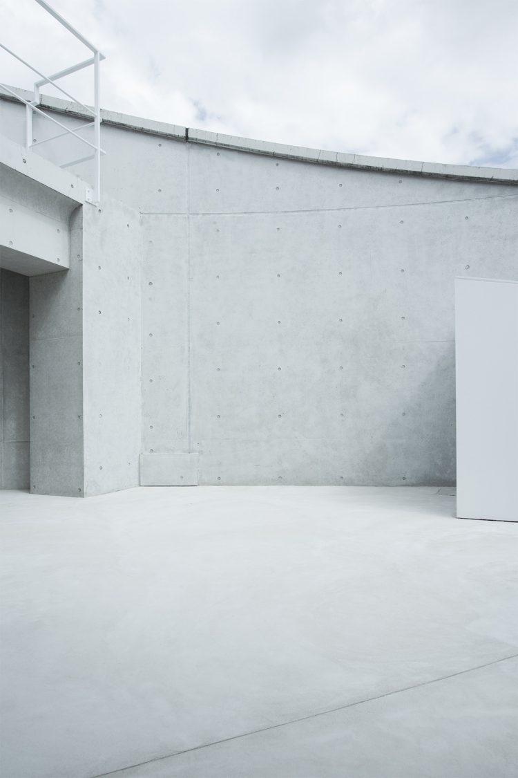 バルコニー コンクリート壁