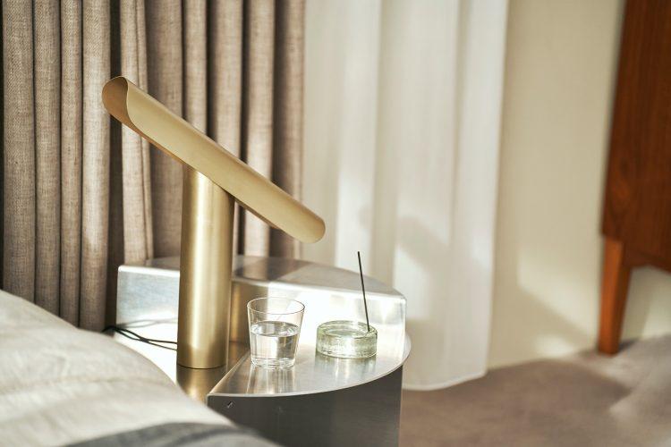 フラマのサイドテーブル